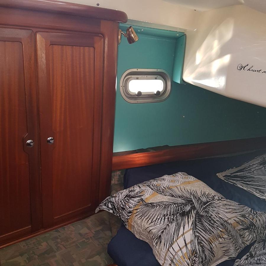 2 Nuits Insolites & 1 Excursion Voile A Bord Du Voilier Mori Ora Moorea Luaran gambar