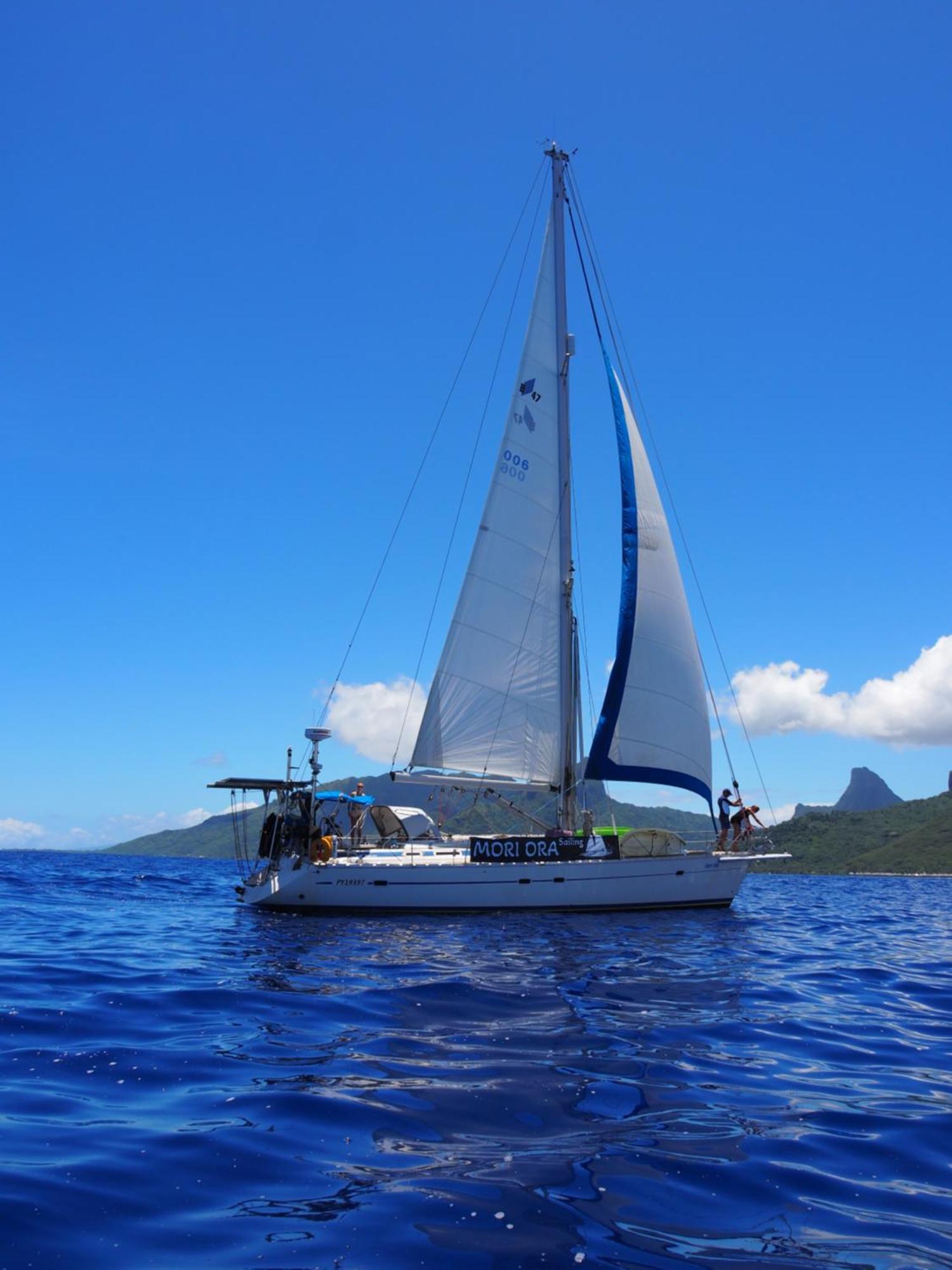 2 Nuits Insolites & 1 Excursion Voile A Bord Du Voilier Mori Ora Moorea Luaran gambar