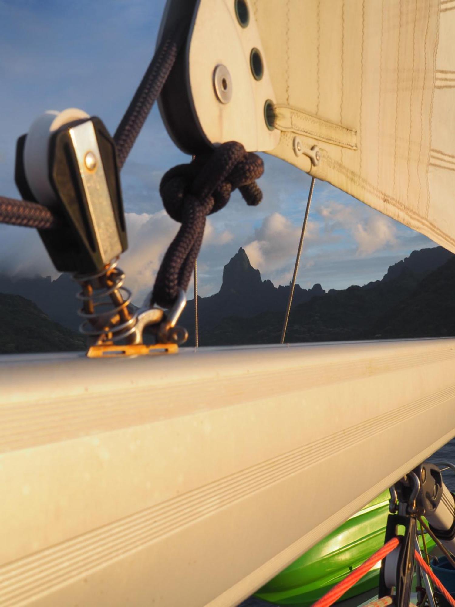 2 Nuits Insolites & 1 Excursion Voile A Bord Du Voilier Mori Ora Moorea Luaran gambar