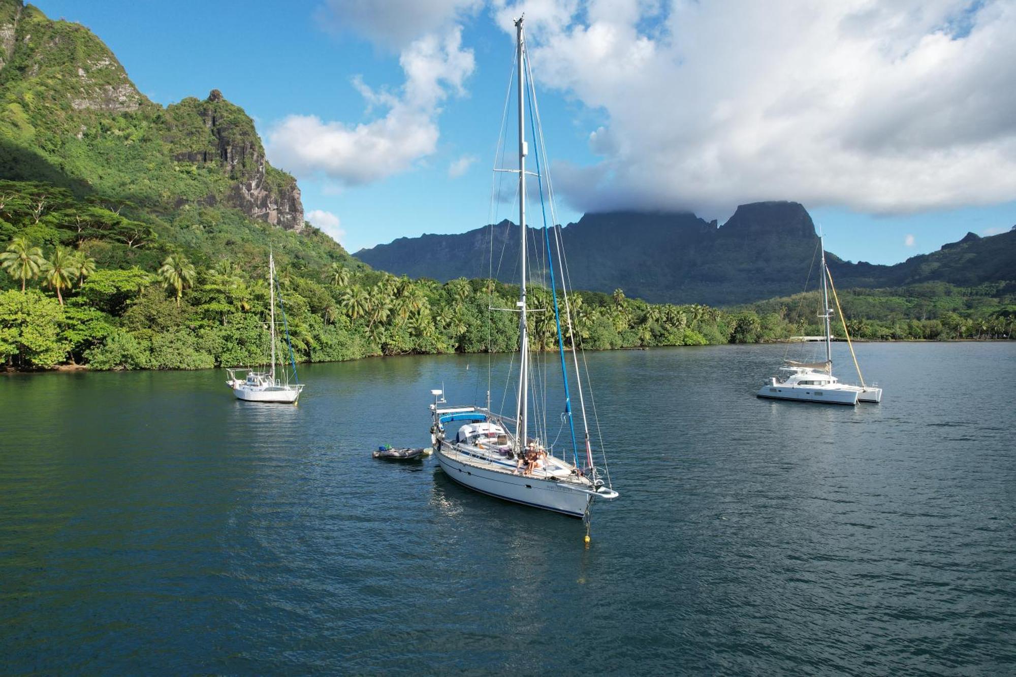 2 Nuits Insolites & 1 Excursion Voile A Bord Du Voilier Mori Ora Moorea Luaran gambar